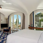 Borgo Santandrea ホテル 5*