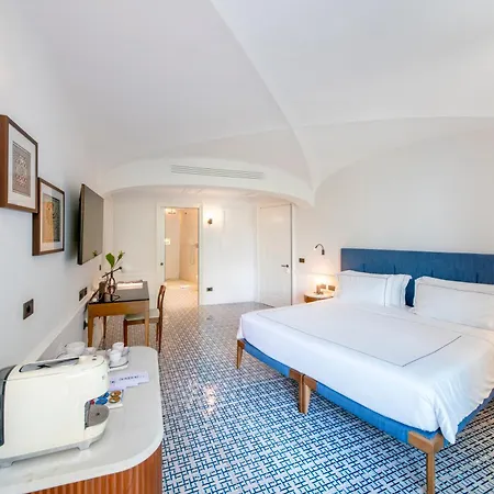 Borgo Santandrea Hotel 5*