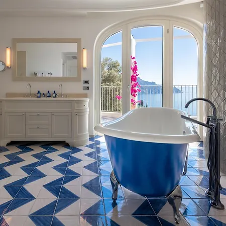 호텔 Borgo Santandrea 5*