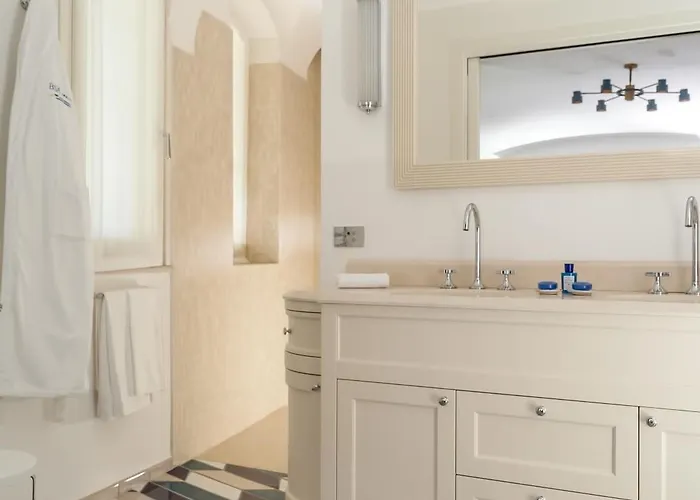 Borgo Santandrea Otel