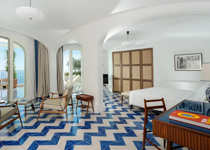 Borgo Santandrea Otel 5*