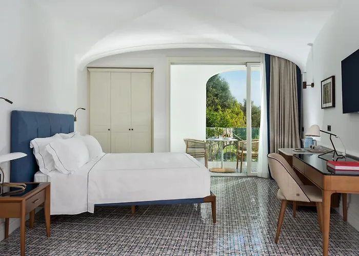 Borgo Santandrea Otel