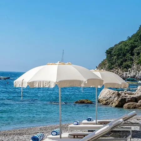 Borgo Santandrea Otel 5*