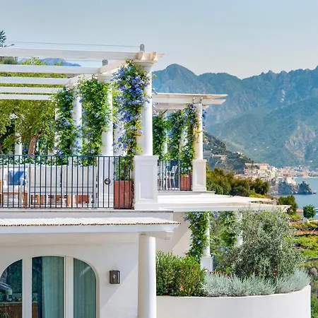 Borgo Santandrea Otel