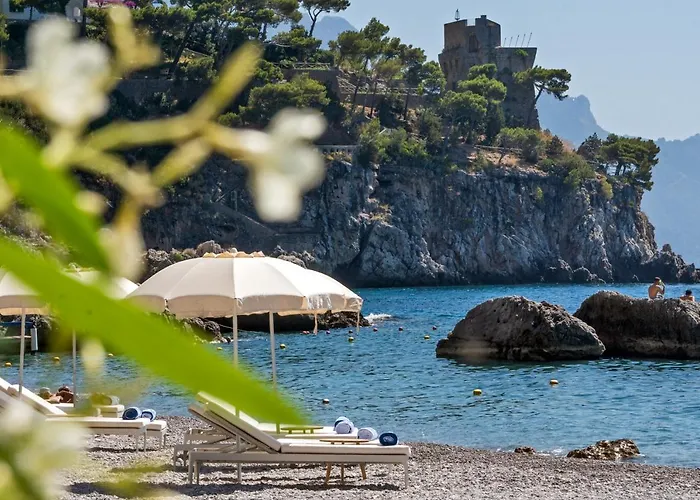 Borgo Santandrea Hotel 5*