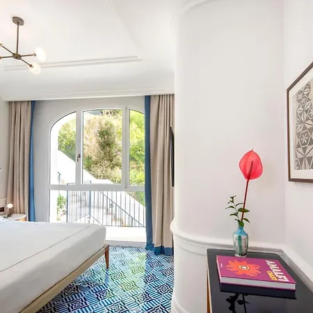 Borgo Santandrea Otel 5*