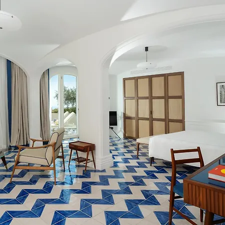 Borgo Santandrea فندق 5*