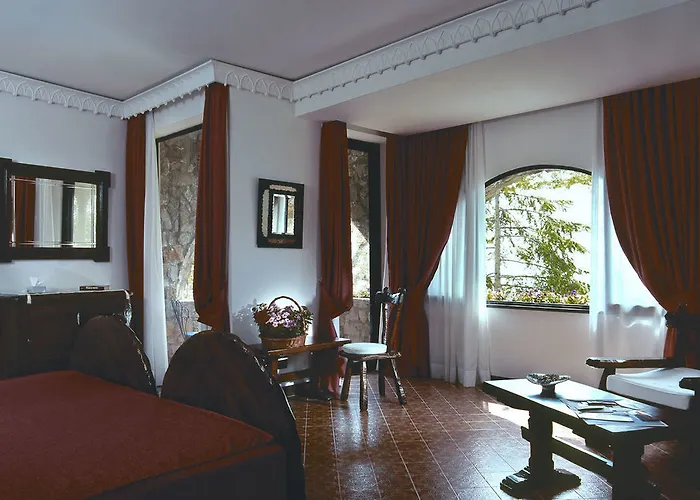 Borgo Santandrea Hotel 5*